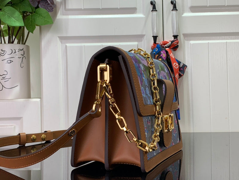 Bags Attire Louis Vuitton bags - 2463