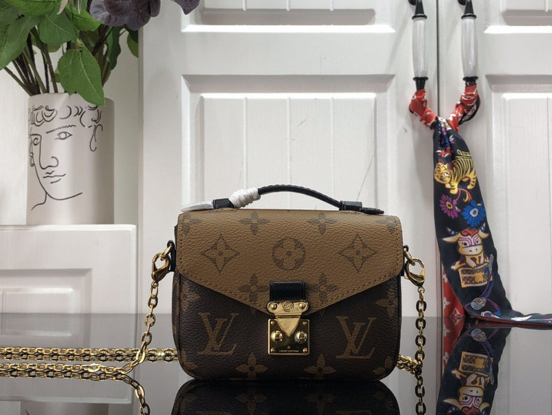 Bags Attire Louis Vuitton bags - 2458