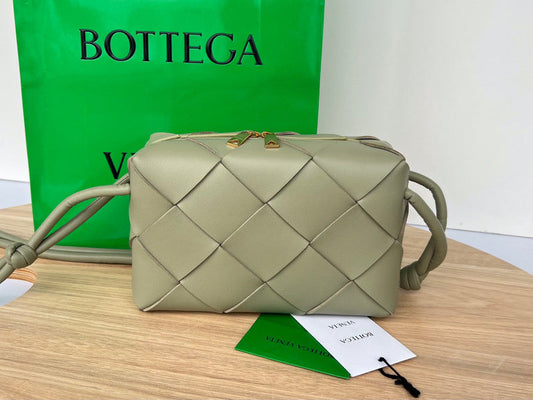 Bags Attire - Bottega Veneta Bags - 1252