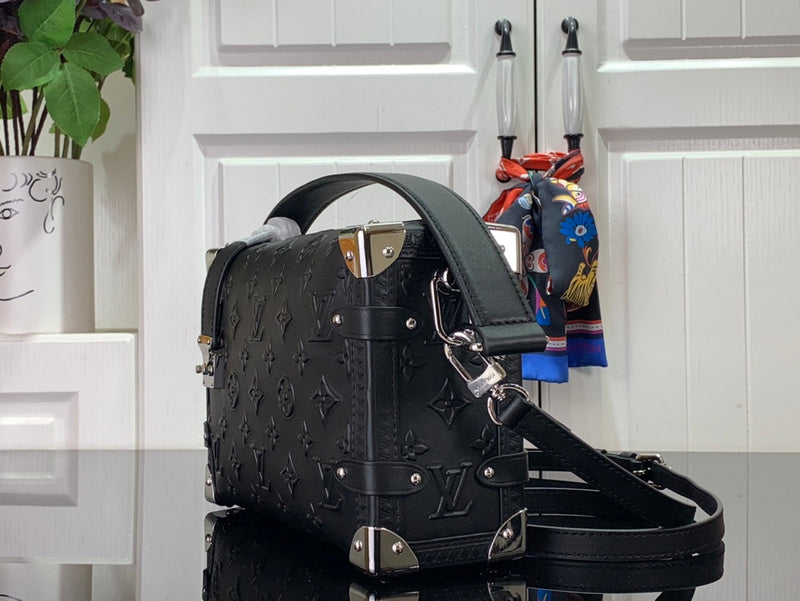 Bags Attire Louis Vuitton bags - 2470