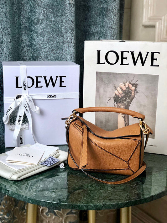 Bags Attire - Loewe Bags - 901