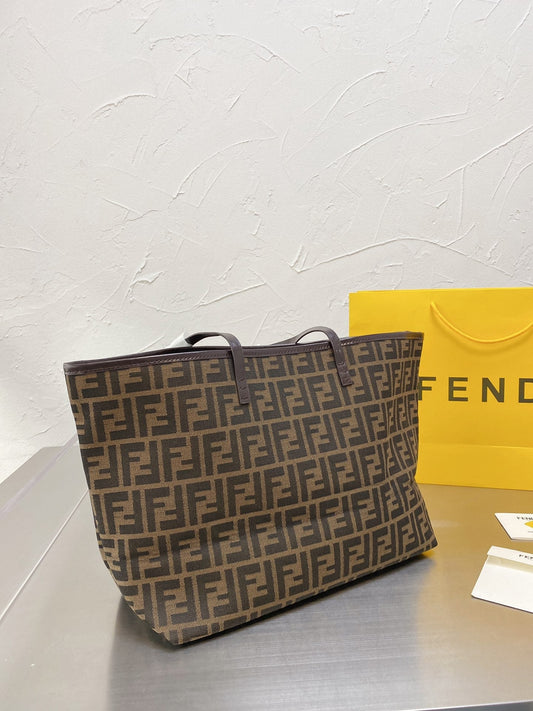 NEW Arrival Bags Fendi 124