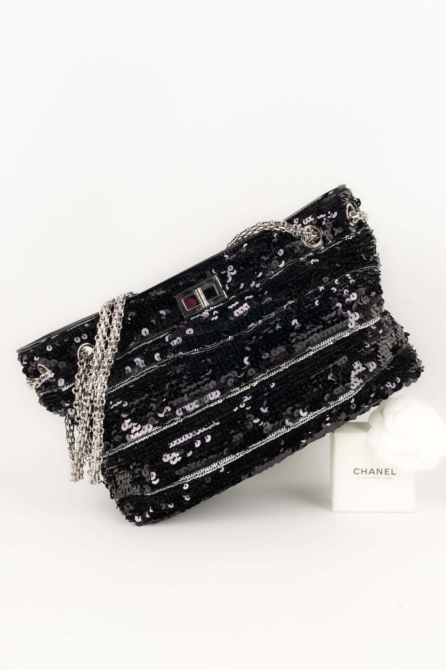 Sac à paillettes Chanel 2011