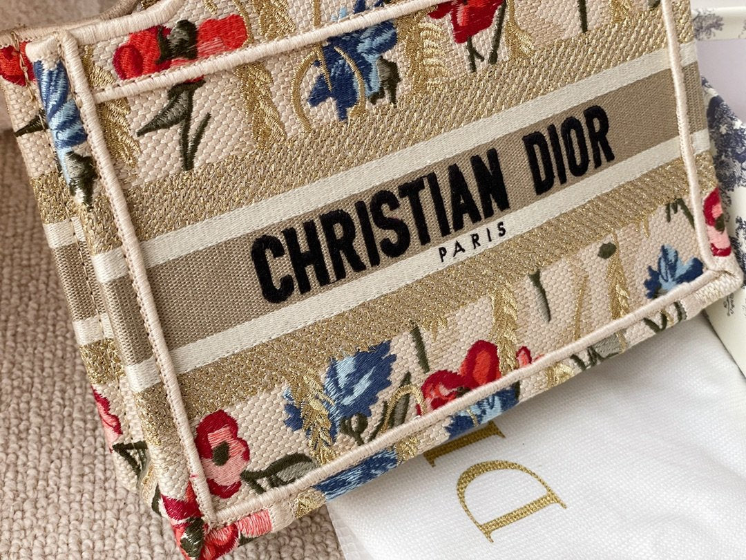 MO - Top Quality Bags Christian Dior 208