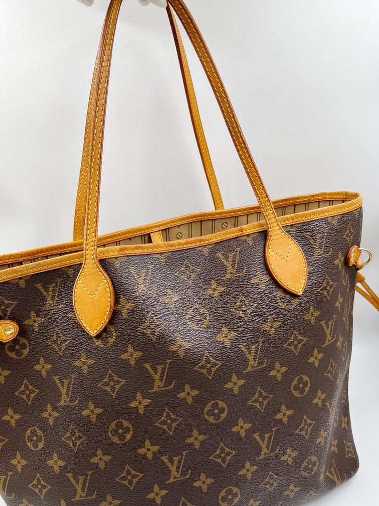 Louis Vuitton Neverfull MM Tote Bag in Brown Monogram Canvas