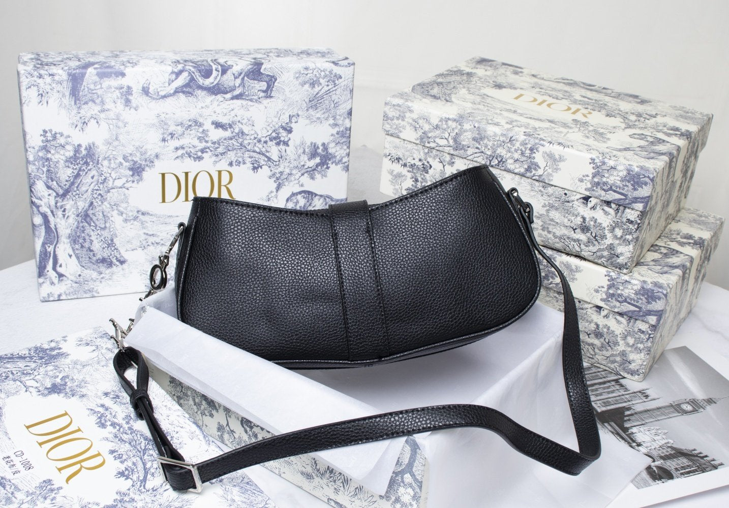 Luxury Handbags Christian Dior 114