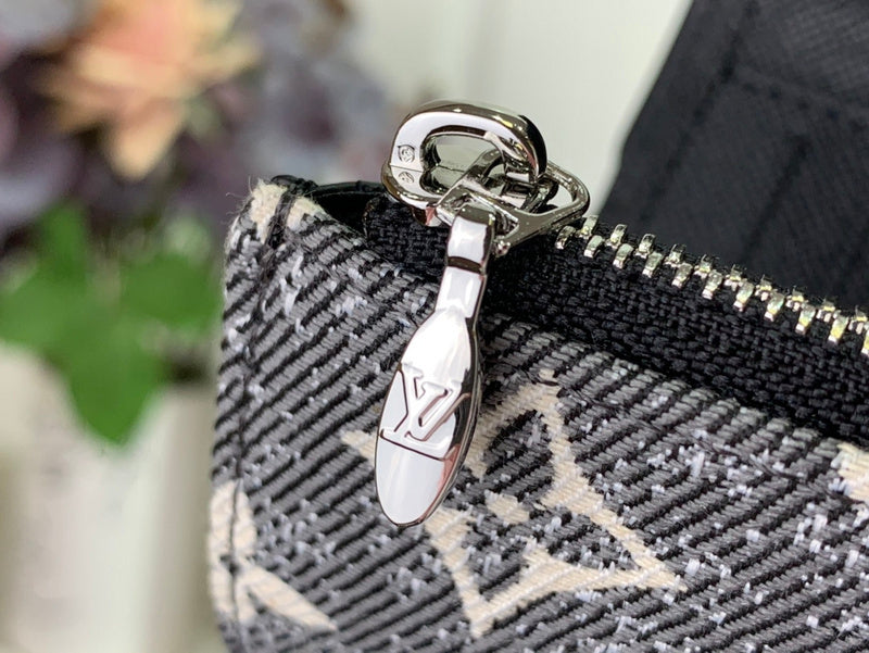 Bags Attire Louis Vuitton bags - 2486