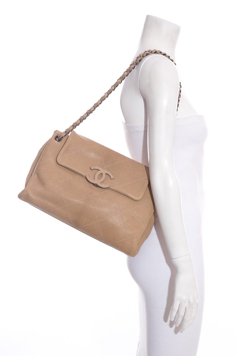 Chanel 2011 Beige Hamptons CC Flap Handbag