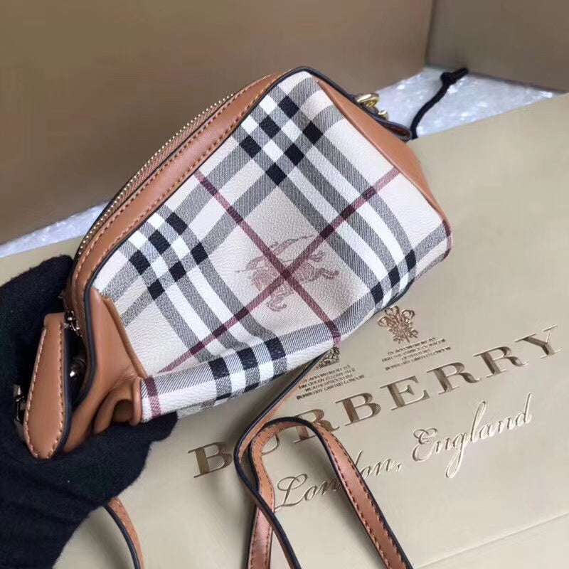 Burberry Bags - Bagsattire   345