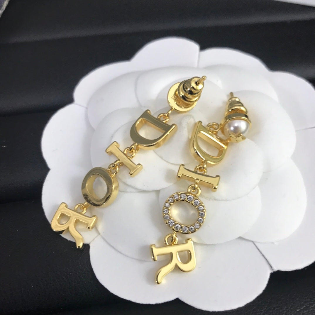 High Quality Earring dior 001