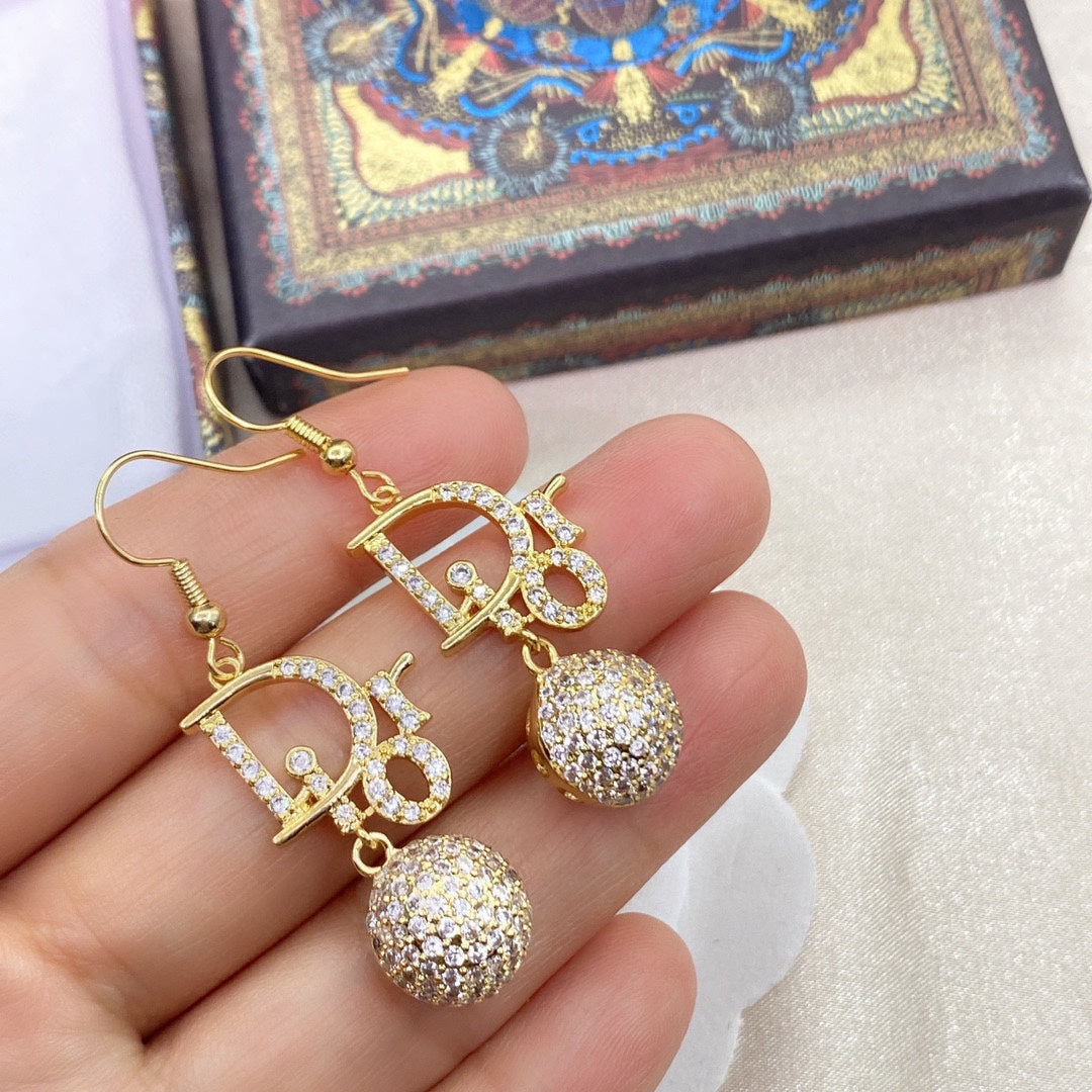 EN - Lux Earring Christian Dior 003