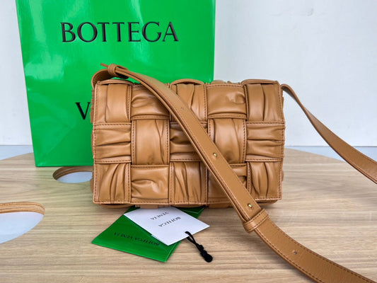 Bags Attire - Bottega Veneta Bags - 1513