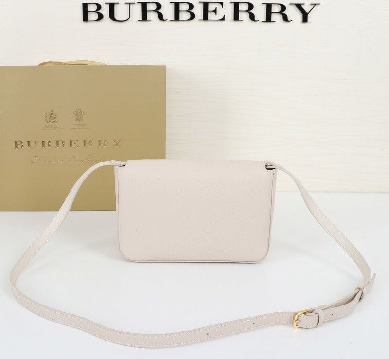 Burberry Bags - Bagsattire   159