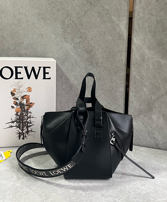 Bags Attire - Loewe Bags - 016