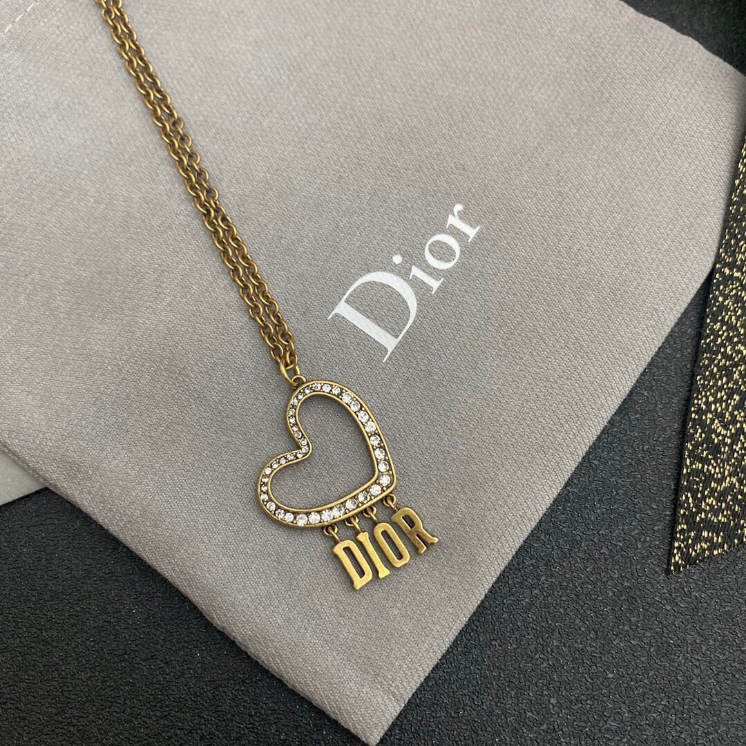 EN - Lux Necklace Christian Dior002