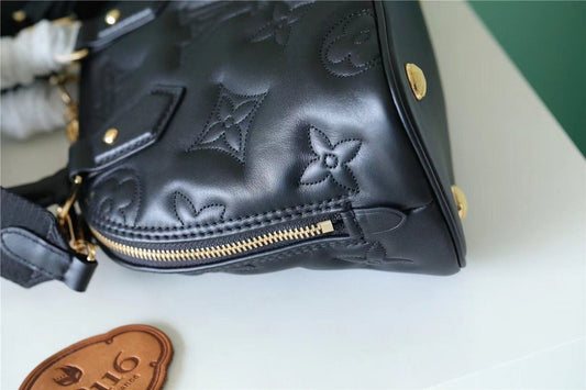LV Alma BB Bag Handbags, Shoulder and Cross Body Bags For Women In Black 9.6in/25cm LV M59793