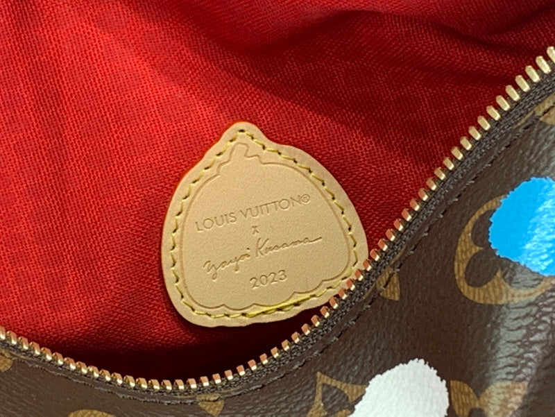 Bags Attire Louis Vuitton bags - 2483