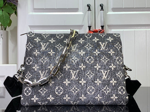 Bags Attire Louis Vuitton bags - 2487