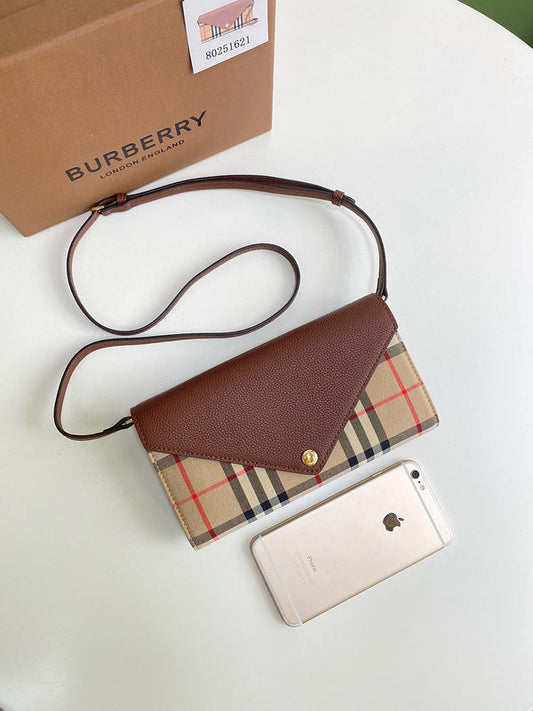 Bags Attire - Burberry Bags - 020