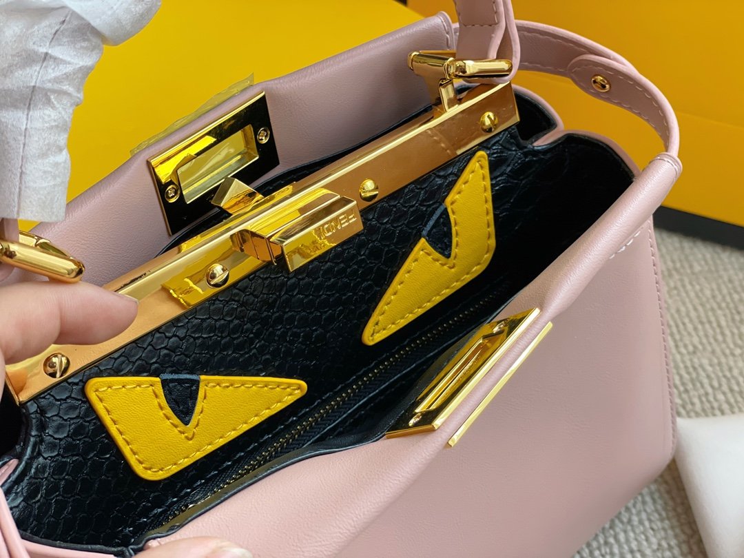 NEW Arrival Bags Fendi 131