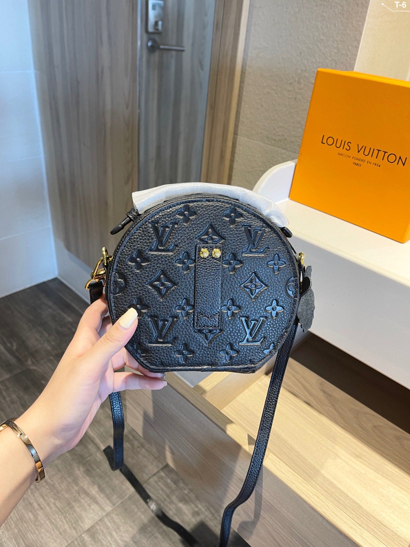 Designer Handbags Louis Vuitton 495