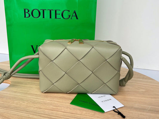 Bags Attire - Bottega Veneta Bags - 1470