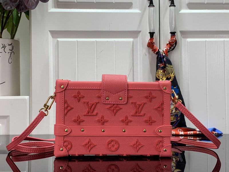 Bags Attire Louis Vuitton bags - 2472