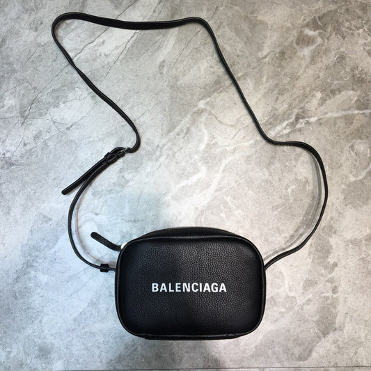 Bags Attire - Balenciaga Bags - 1582