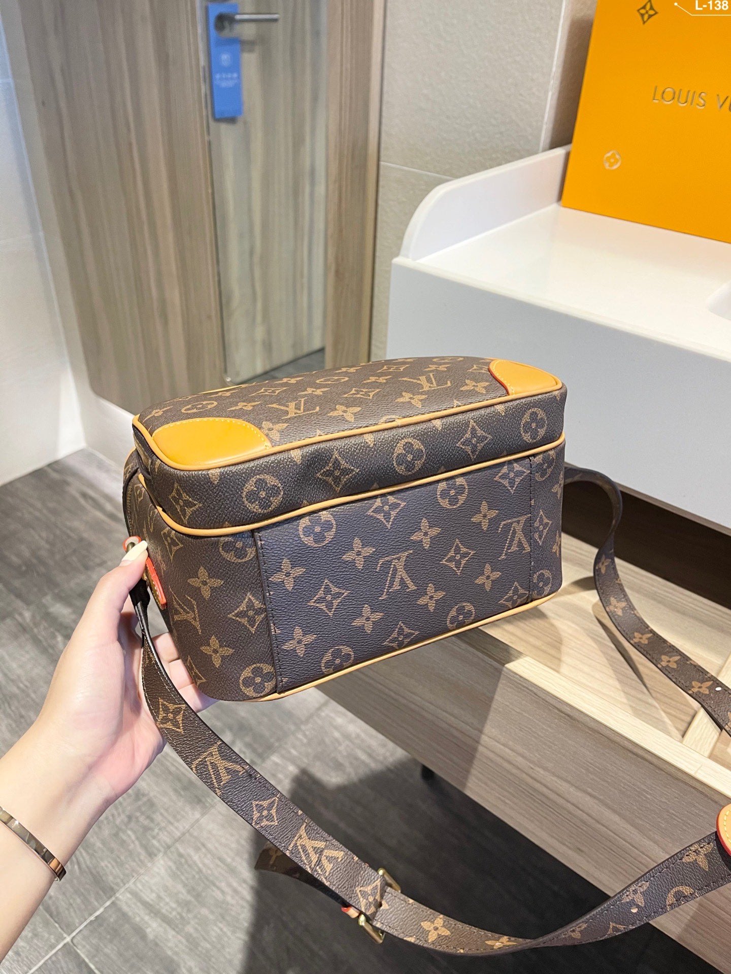 Designer Handbags Louis Vuitton 515