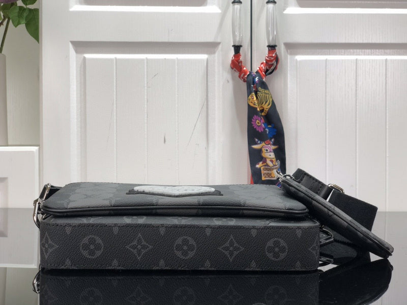 Bags Attire Louis Vuitton bags - 2484