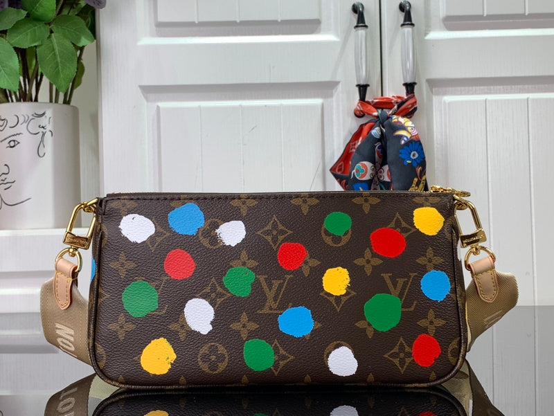 Bags Attire Louis Vuitton bags - 2469