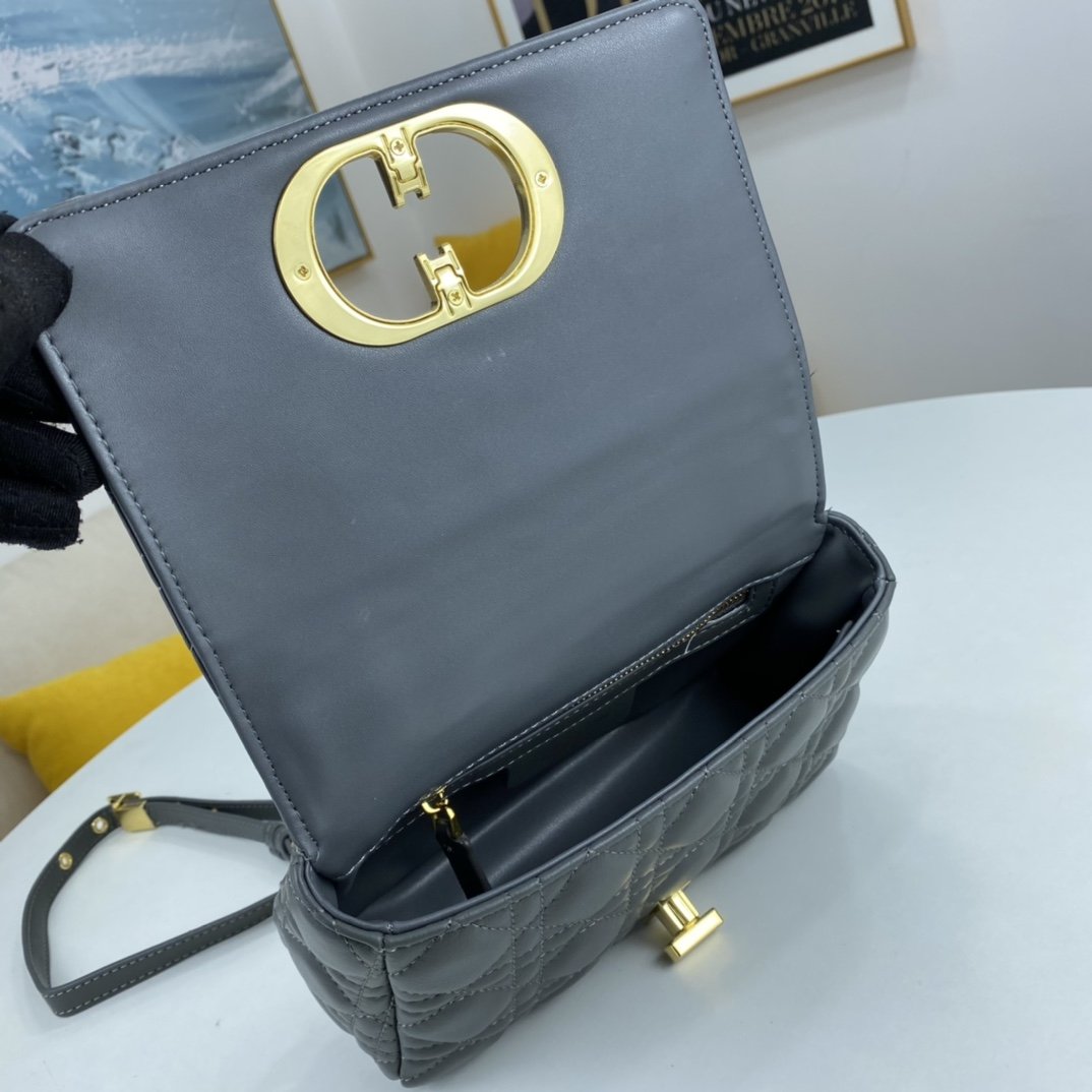 MO - Top Quality Bags Christian Dior 071