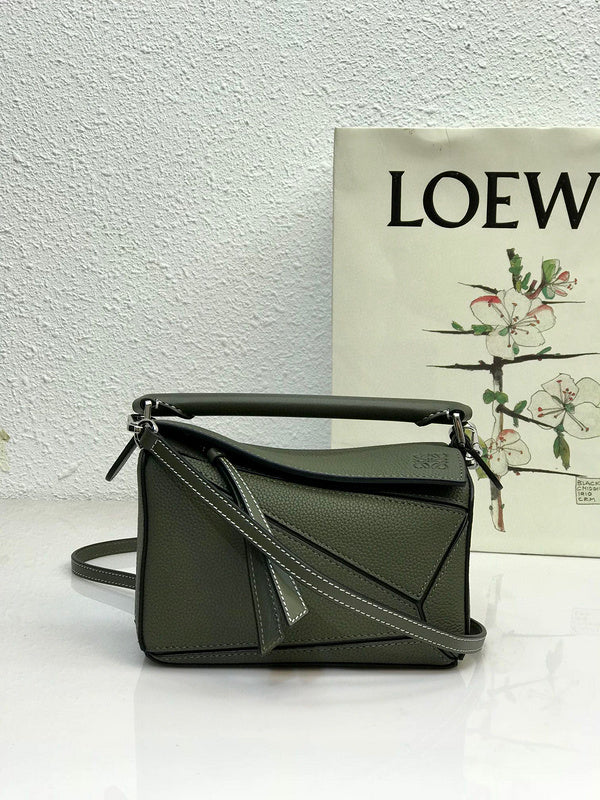 Bags Attire - Loewe Bags - 983