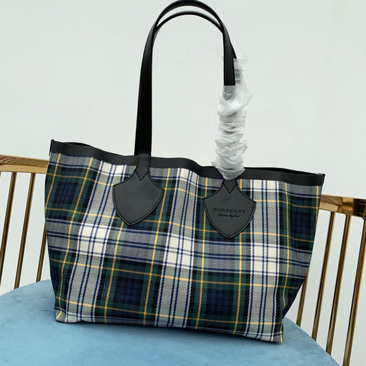 Bags Attire - Burberry Bags - 796