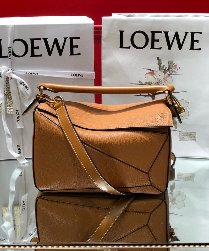 Bags Attire - Loewe Bags - 904