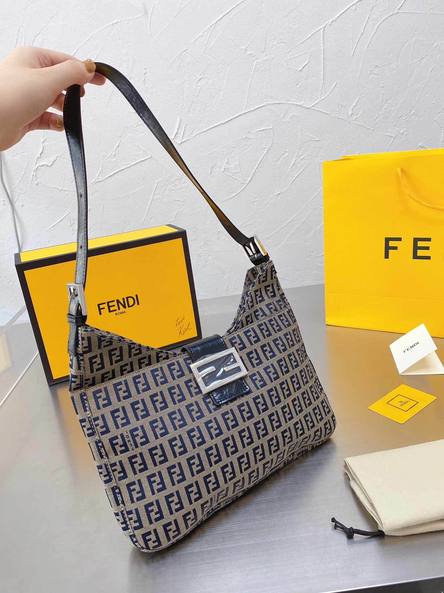 Luxury  Bags Fendi 231