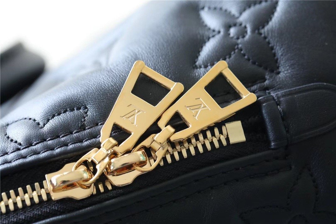 LV Alma BB Bag Handbags, Shoulder and Cross Body Bags For Women In Black 9.6in/25cm LV M59793