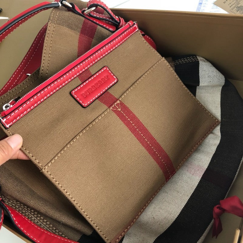 Burberry Bags - Bagsattire   430