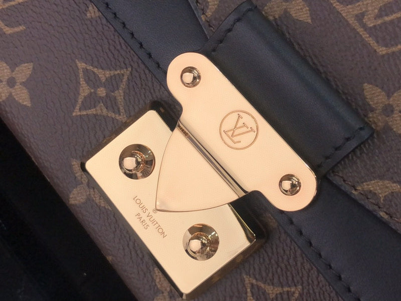 Bags Attire Louis Vuitton bags - 2456