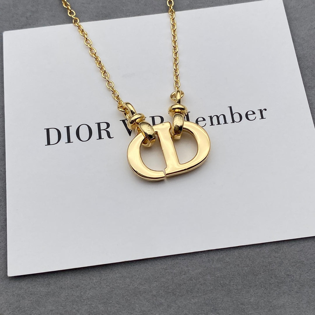 EN - Lux Necklace Christian Dior008