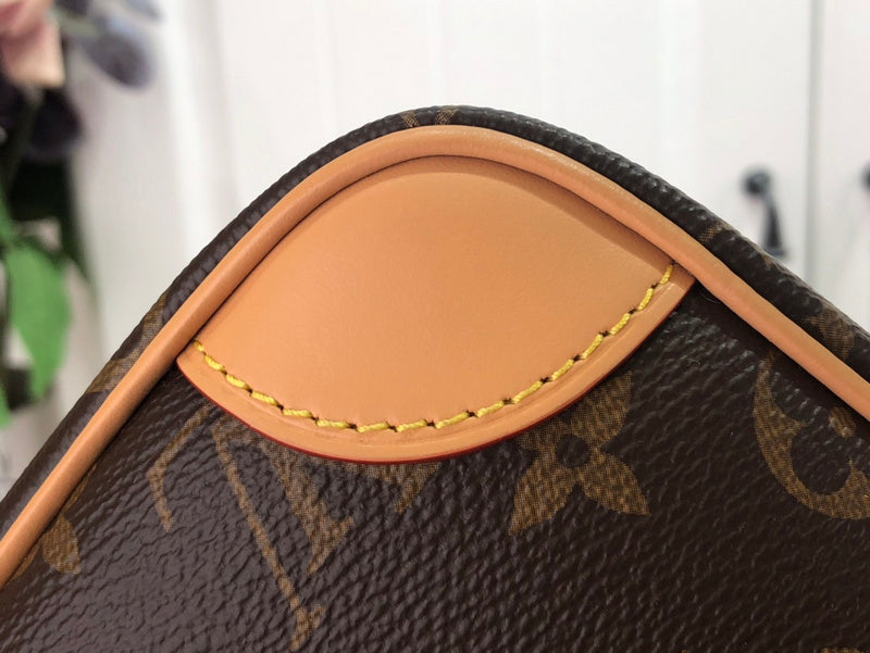 Bags Attire Louis Vuitton bags - 2465