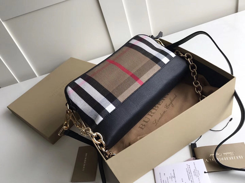 Burberry Bags - Bagsattire   488