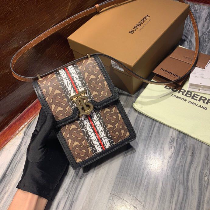 Burberry Bags - Bagsattire   190