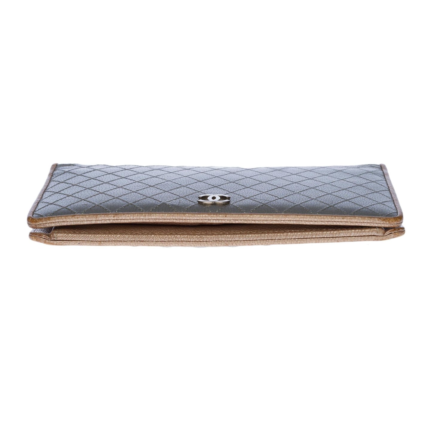 CHANEL Flap Wallet in Metallic Silver lambskin leather and Gold-tone interior