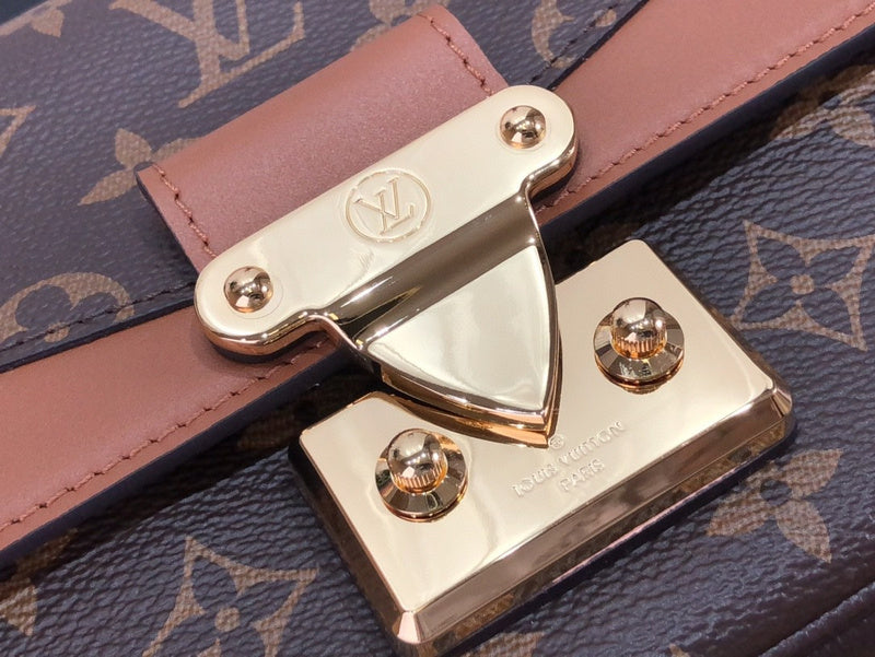 Bags Attire Louis Vuitton bags - 2456