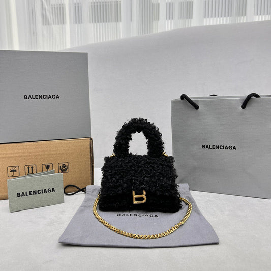 Bags Attire - Balenciaga Bags - 1005