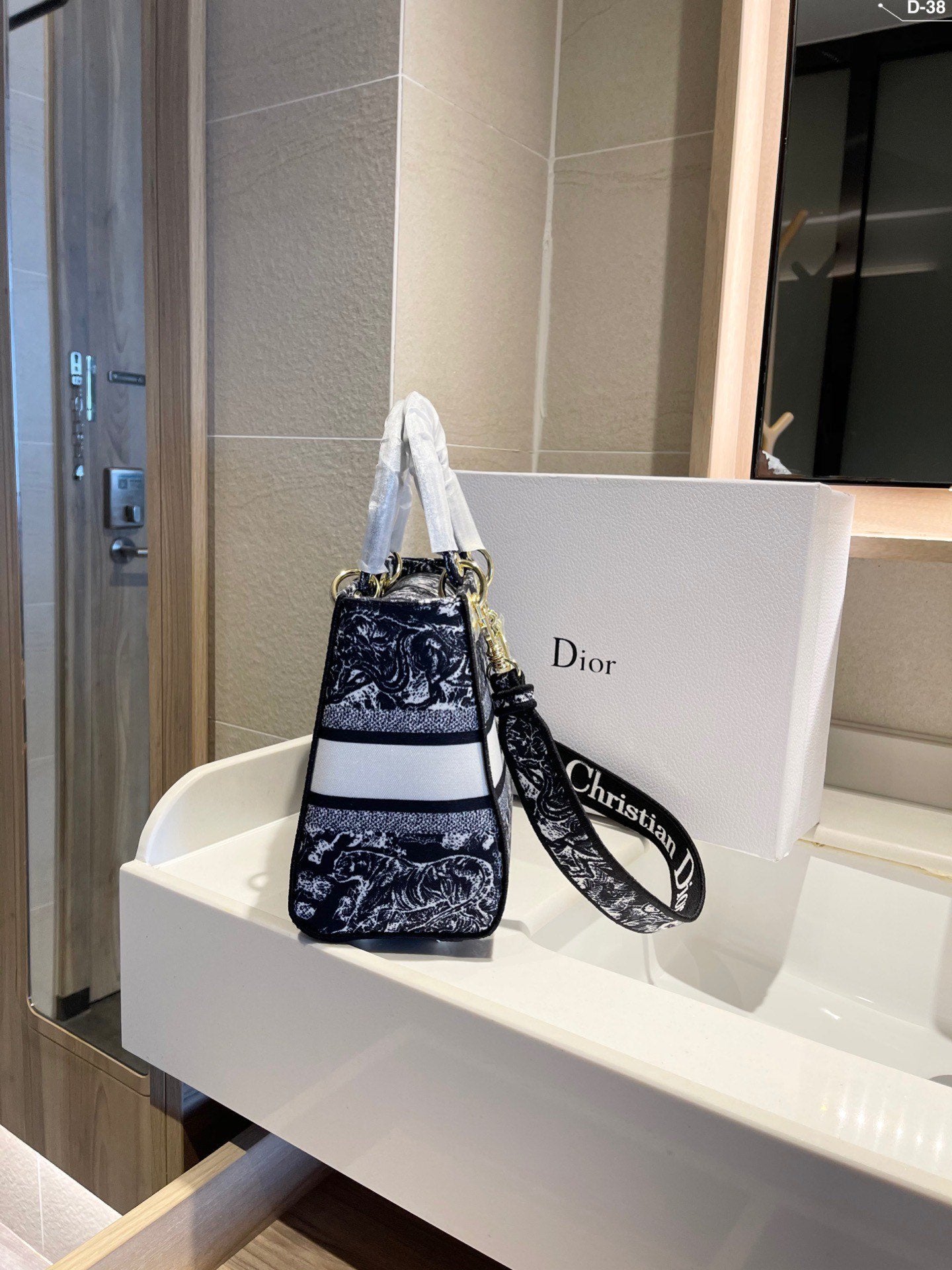 EN - New Arrival Bags Christian Dior 301