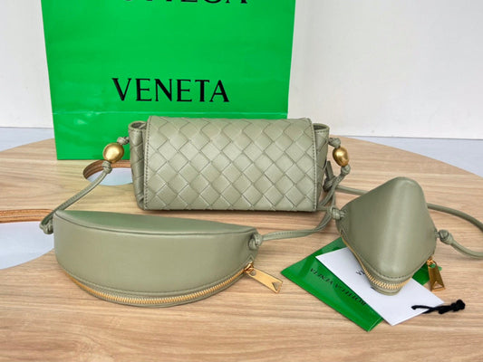 Bags Attire - Bottega Veneta Bags - 1373