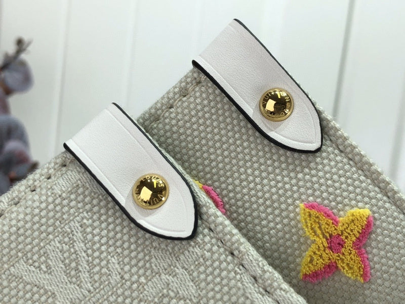 Bags Attire Louis Vuitton bags - 2459