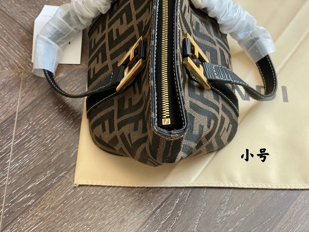 NEW Arrival Bags Fendi 118